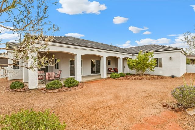 2194 E Via Lucio, Fort Mohave, AZ 86426