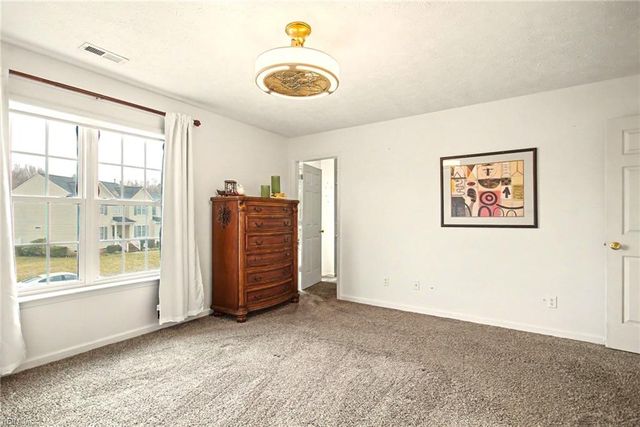 12 Gallaer CT, Hampton, VA 23666