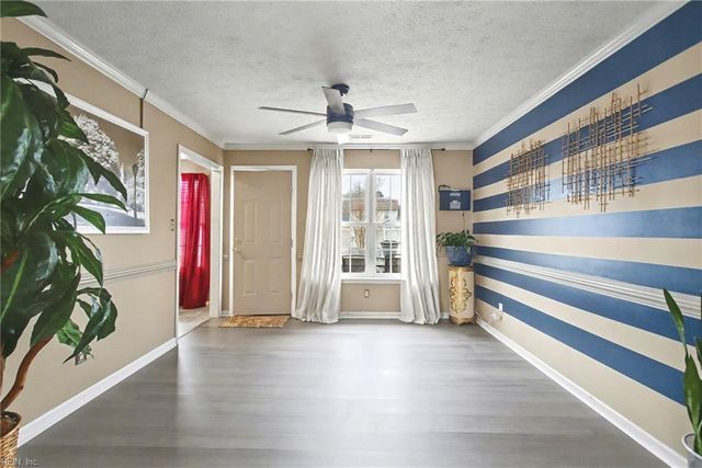 12 Gallaer CT, Hampton, VA 23666