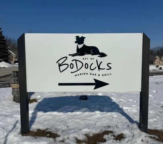 3633 Marina View Point, Muskegon, MI 49441