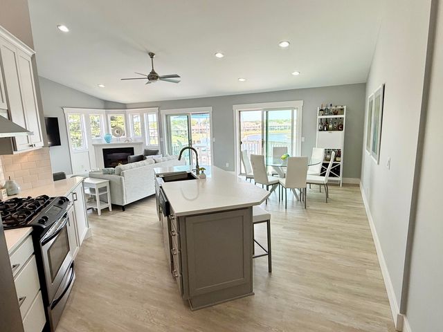 3633 Marina View Point, Muskegon, MI 49441