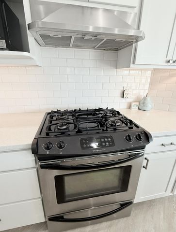 3633 Marina View Point, Muskegon, MI 49441