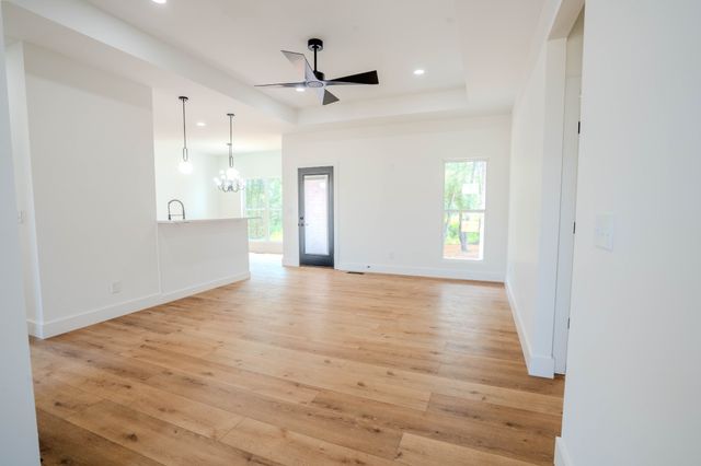 200 Bear Dr, Loretto, TN 38469