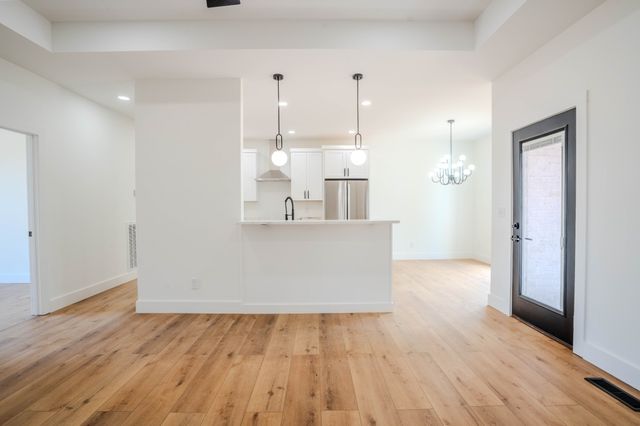 200 Bear Dr, Loretto, TN 38469