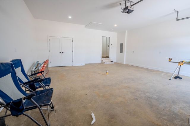 200 Bear Dr, Loretto, TN 38469