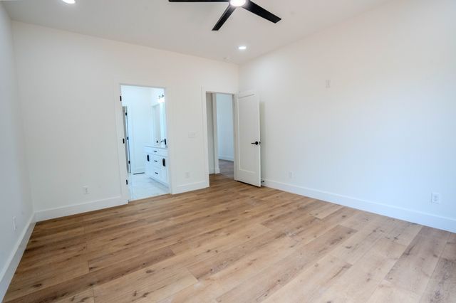 200 Bear Dr, Loretto, TN 38469