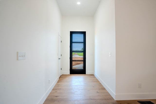 200 Bear Dr, Loretto, TN 38469