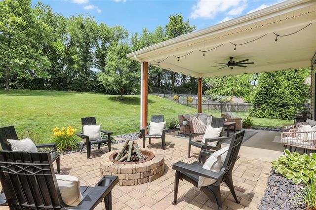 3405 Crescent Court, Wood River, IL 62095
