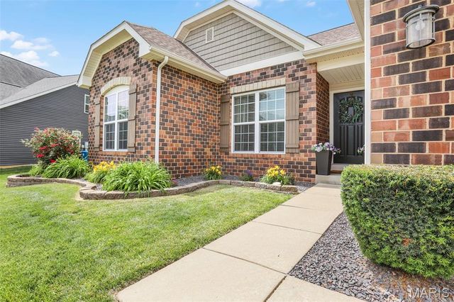 3405 Crescent Court, Wood River, IL 62095