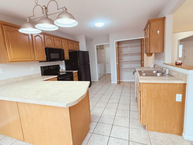 606 ADENS WOODS CT, Columbia, MO 65201