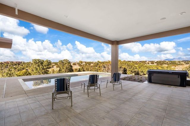 9 Tamarisk, Santa Fe, NM 87506