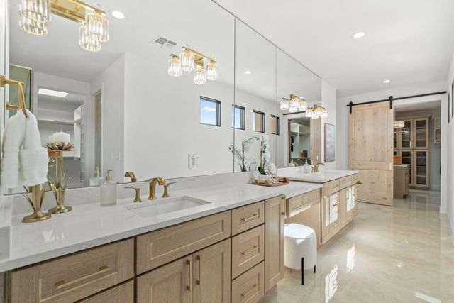 9 Tamarisk, Santa Fe, NM 87506