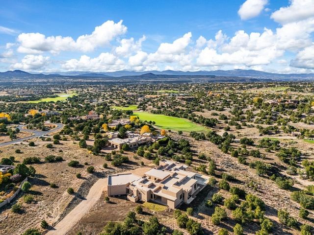 9 Tamarisk, Santa Fe, NM 87506