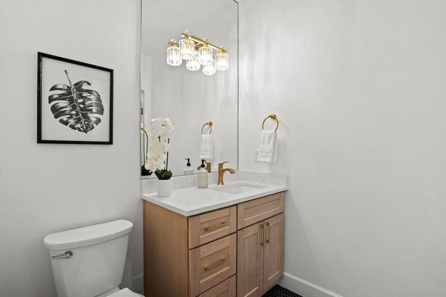 9 Tamarisk, Santa Fe, NM 87506