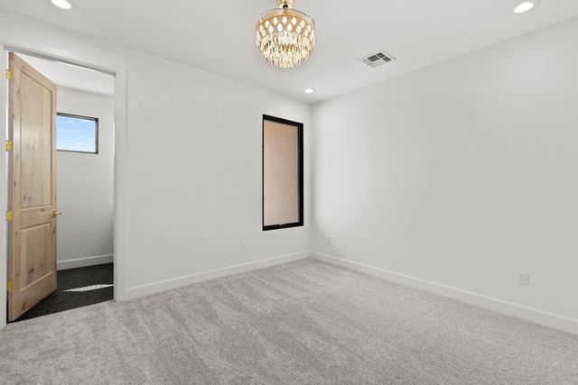 9 Tamarisk, Santa Fe, NM 87506