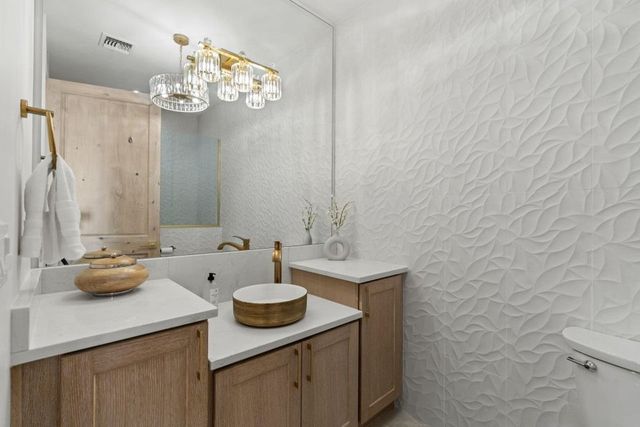9 Tamarisk, Santa Fe, NM 87506