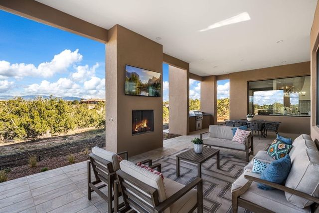 9 Tamarisk, Santa Fe, NM 87506