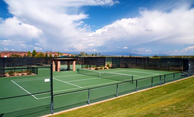 9 Tamarisk, Santa Fe, NM 87506