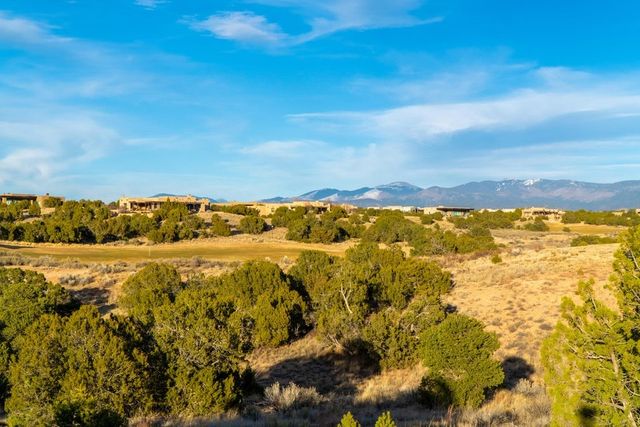 9 Tamarisk, Santa Fe, NM 87506