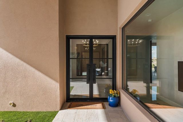 9 Tamarisk, Santa Fe, NM 87506
