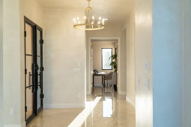9 Tamarisk, Santa Fe, NM 87506