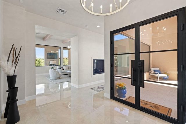 9 Tamarisk, Santa Fe, NM 87506