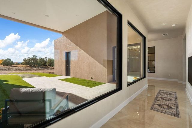 9 Tamarisk, Santa Fe, NM 87506