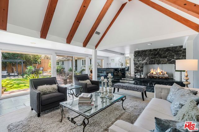 3245 Provon Lane, Los Angeles, CA 90034