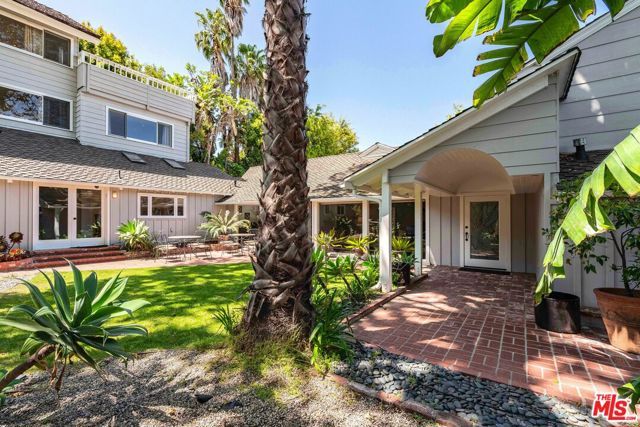 3245 Provon Lane, Los Angeles, CA 90034