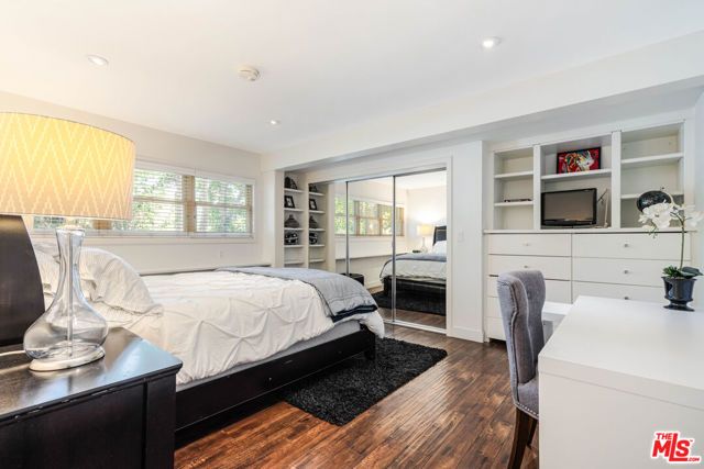 3245 Provon Lane, Los Angeles, CA 90034