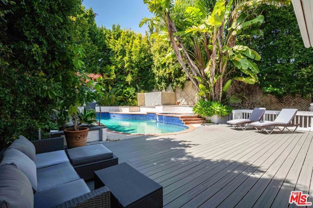 3245 Provon Lane, Los Angeles, CA 90034