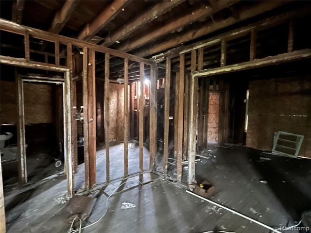 3272 W Euclid Street, Detroit, MI 48206
