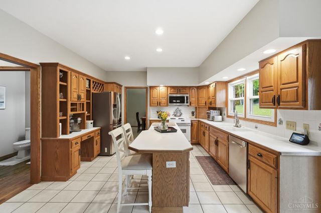 8680 Rupp Farm Drive, West Chester, OH 45069