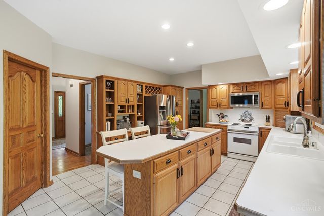 8680 Rupp Farm Drive, West Chester, OH 45069