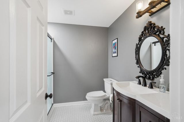 8680 Rupp Farm Drive, West Chester, OH 45069