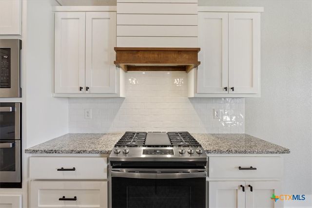 9110 Green Tree Drive, Salado, TX 76571