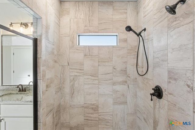 9110 Green Tree Drive, Salado, TX 76571