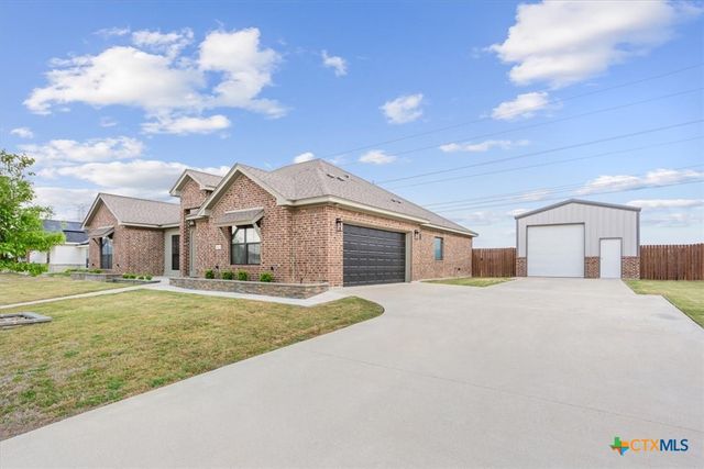 9110 Green Tree Drive, Salado, TX 76571