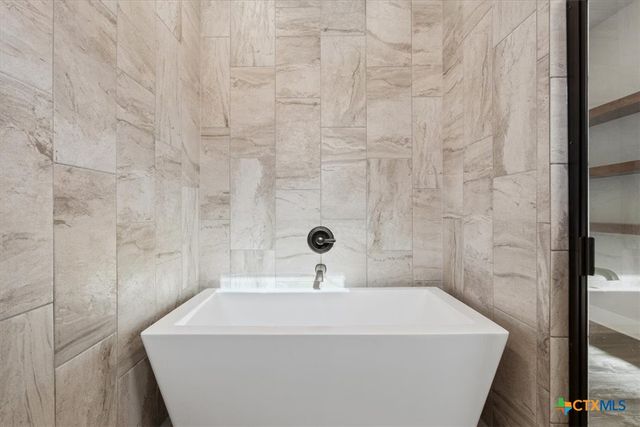 9110 Green Tree Drive, Salado, TX 76571