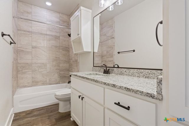 9110 Green Tree Drive, Salado, TX 76571