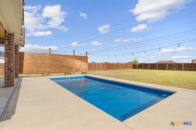 9110 Green Tree Drive, Salado, TX 76571