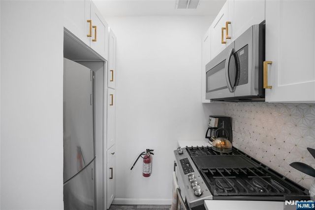 969 Broad Street, Bloomfield, NJ 07003