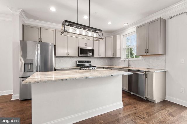 1037 CHAPMAN, Hatfield, PA 19440