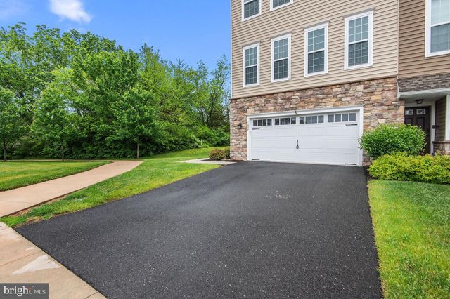 1037 CHAPMAN, Hatfield, PA 19440