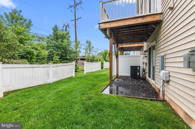 1037 CHAPMAN, Hatfield, PA 19440