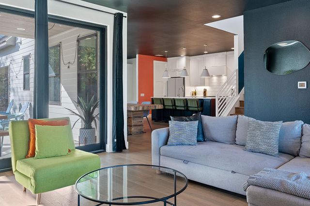 1604 Miriam Ave, Austin, TX 78702