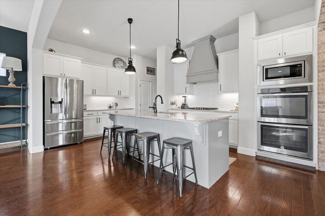 212 Blue Stem Lane, Aledo, TX 76008