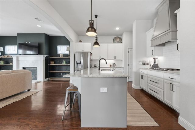 212 Blue Stem Lane, Aledo, TX 76008