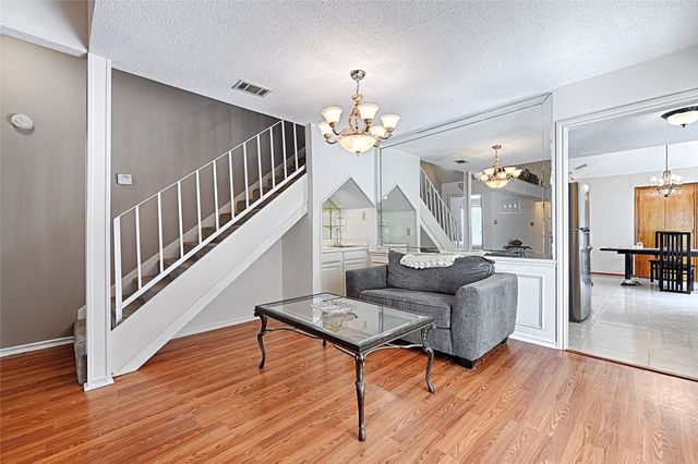 1444 Homestead Lane, Carrollton, TX 75007