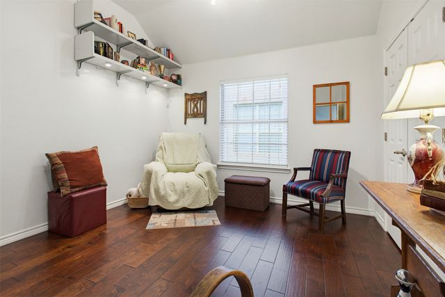 8 Whispering Bend Court, Mansfield, TX 76063